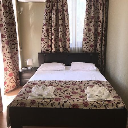 Lernest Hotel New Athos ภายนอก รูปภาพ
